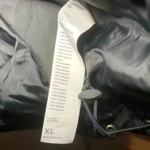 Fabletics Black Puffer Jacket - Picture 13 of 15